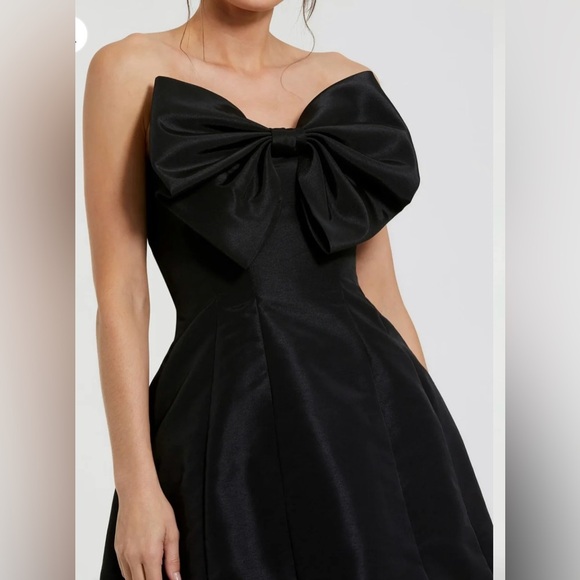 Mac Duggal Black Strapless Bow Fit and Flare Mini Dress Size 6 NWT - Picture 2 of 15